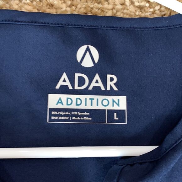‎Adar Addition Pro Scrub Navy Top size large - Picture 5 of 5